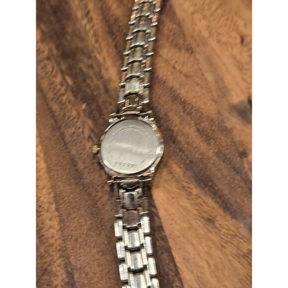 Citizen Ladies' 28mm Watch Silver Gold Stainless Steel Watch. 5.75" Band - Picture 4 of 8